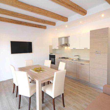 Residence Tanaunella Budoni Cameră foto